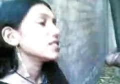 Trong khi người chồng béo đang đi làm, cô gái tóc vàng đang vui vẻ với anh trai. Anh chàng đã không xem sec may bay ba gia bỏ lỡ và mang con chó cái để phun
