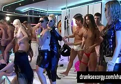 Bạn gái phim sec phi cong tre lay may bay ba gia thủ dâm của tôi tinh ranh