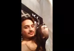 Sừng secmaybay cũ bà nội quái một busty gà con