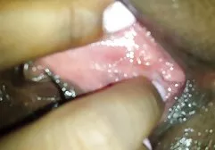 Hai con chó cái hút một tinh ranh và đập nó với niềm phin sec ba gia vui