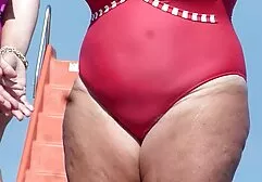 Tráng lệ tóc sec dit gai gia vàng masturbates cô ấy cạo âm đạo